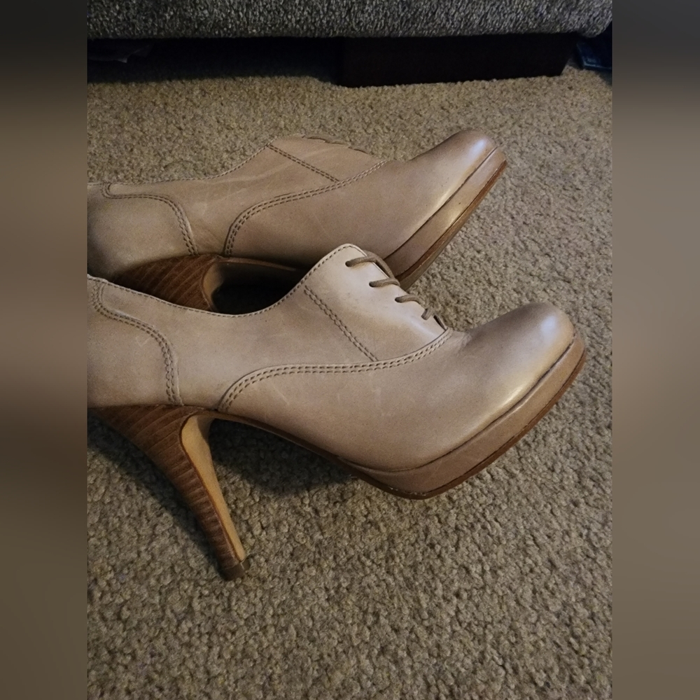 Gorgeous Aldo booties